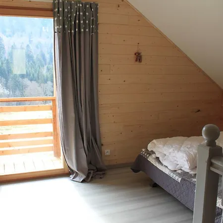 Sunlit Chalet Near Ski Area In Gerardmer *